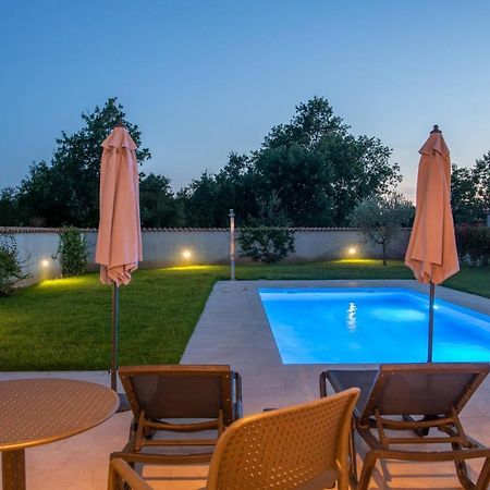 Holiday House Luca Porec Exterior photo