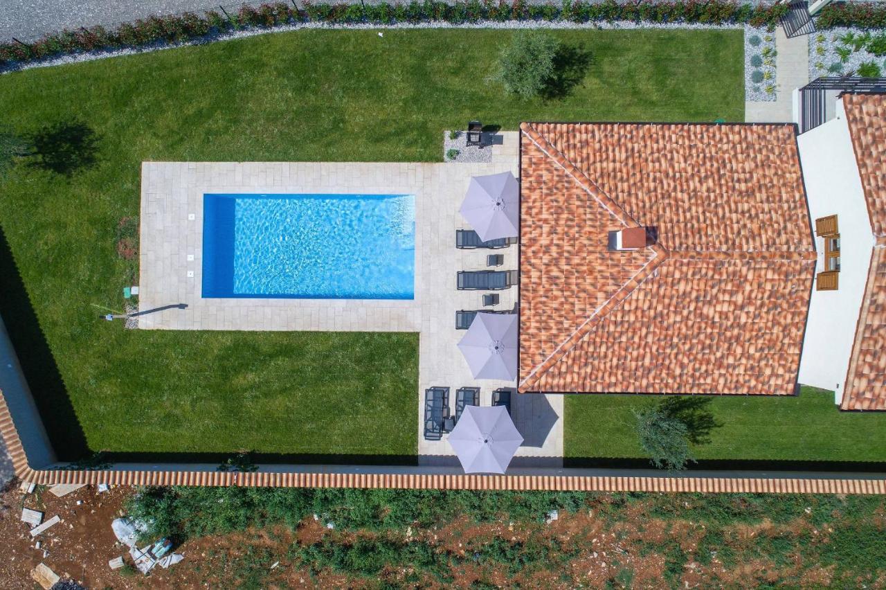 Holiday House Luca Porec Exterior photo
